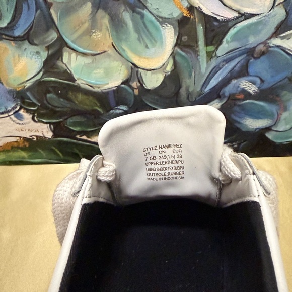 Kate Spade Fez Signature Leather Low Top Sneaker Optic White Black Size 7.5 - Picture 7 of 8